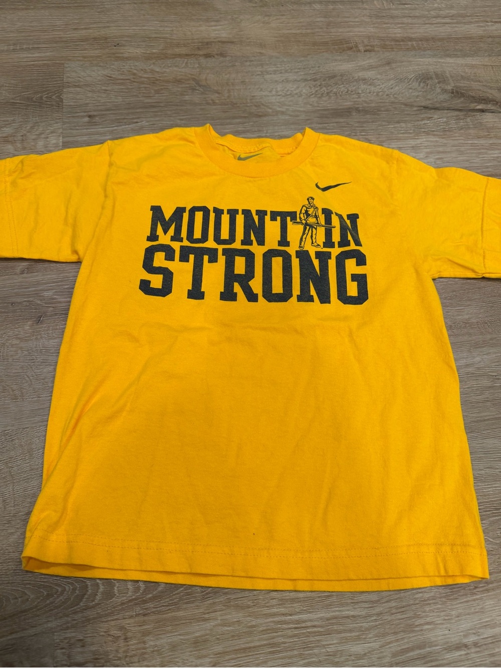 Nike Yellow 'Mountain Strong' Graphic Tee - Men's